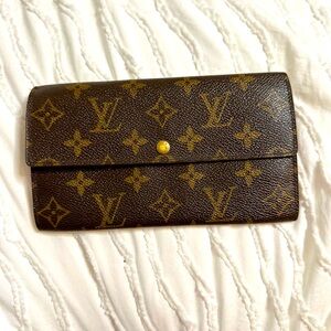 Sarah Wallet brown coated canvas LV monogram